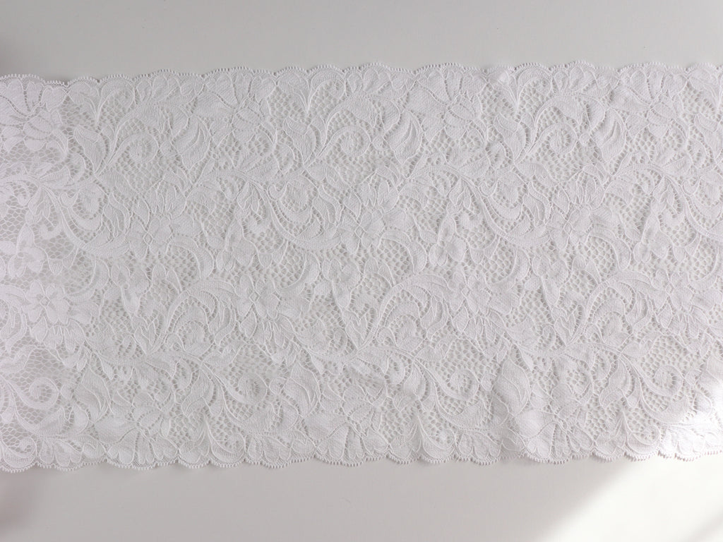 Dentelle fleurie blanche 24cm
