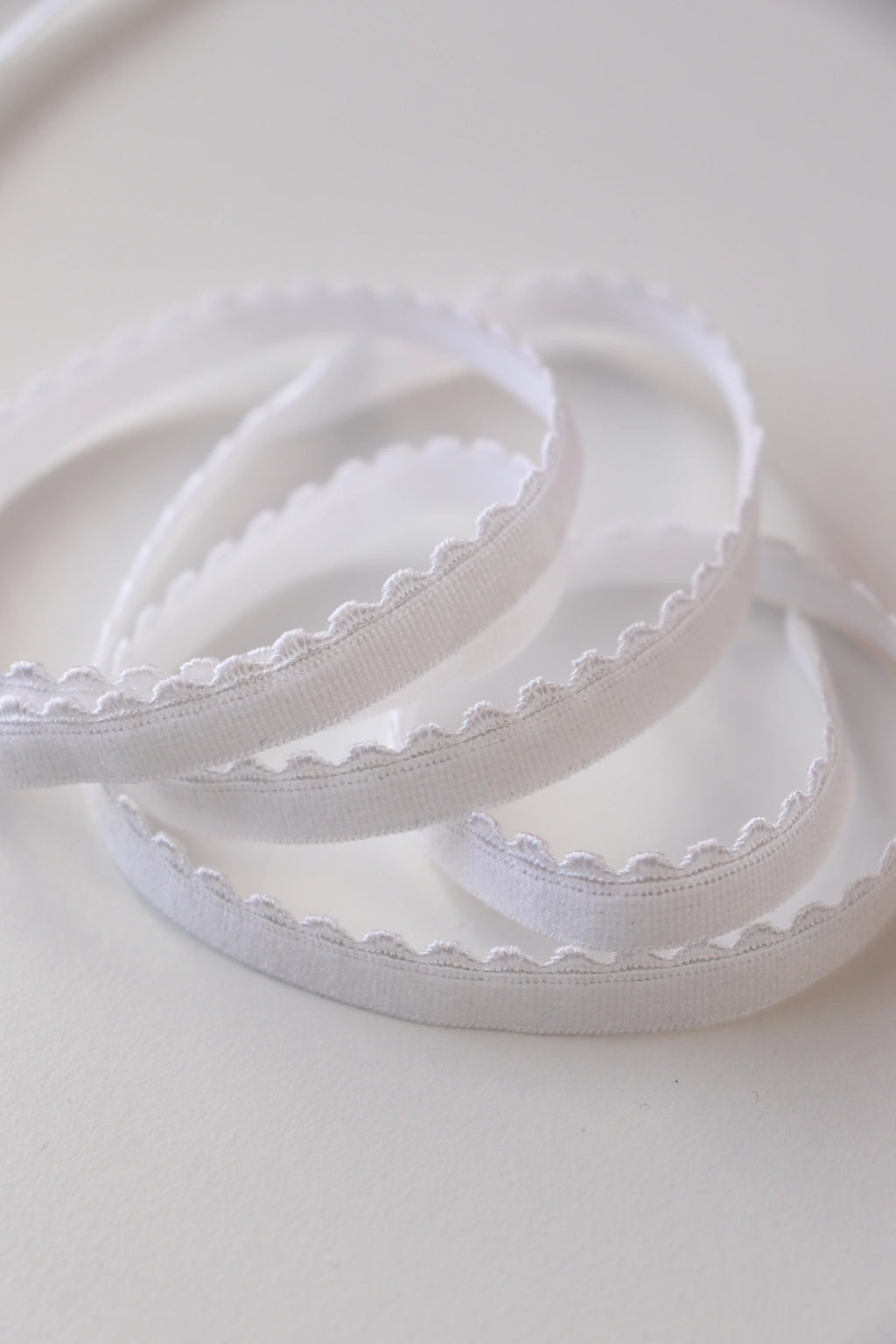 Elastique festons blanc 0,6cm