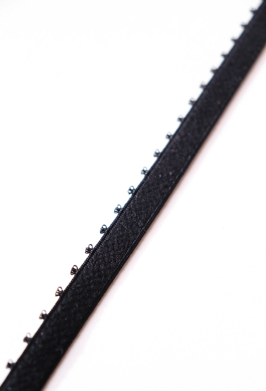 Elastique picots noir petites couronnes 0,9cm